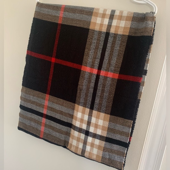 Lord & Taylor Plaid Acrylic Fashion Scarf Cowl Infinity Style - Picture 3 of 3